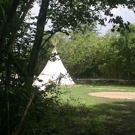 Tipi Au Logis De L'Espoir Hotel Jauldes Exterior foto